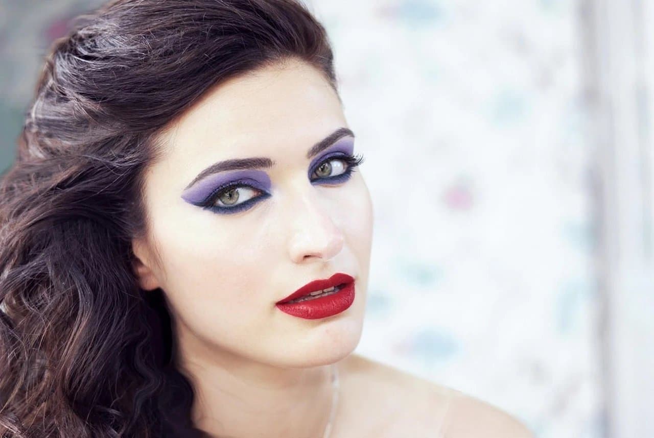 AI face swap filter after transformation - studio photo rendered with realistic face replacement effect