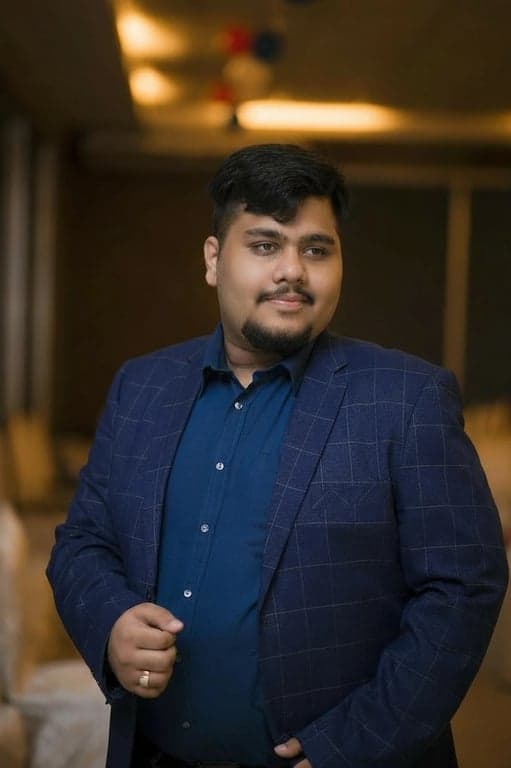 ai remove glasses from photo after photo - man in suit without glasses