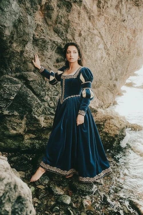 Renaissance Portrait filter after transformation - portrait as Renaissance noblewoman painting