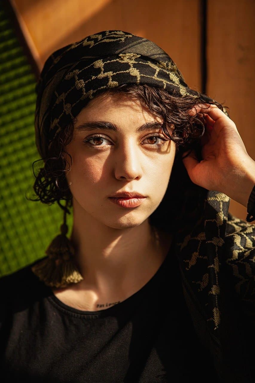 AI age progression filter before photo - studio photo before old age rendering