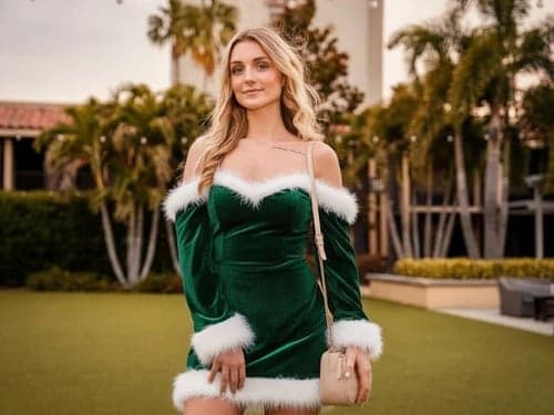 After Christmas outfit – elegant green holiday fashion look