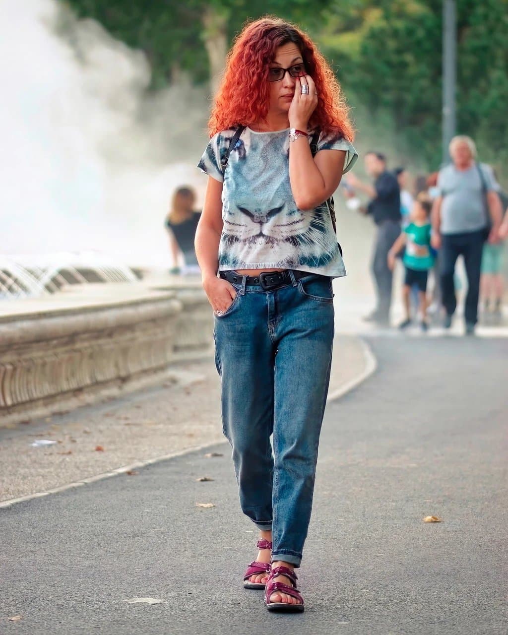 AI blur image filter before photo - selfie before AI background blur applied